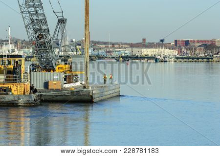 New Bedford, Massachusetts, Usa - February 27, 2018: Tug Michael Pushing Mohawk 672-13 Barge Carryin