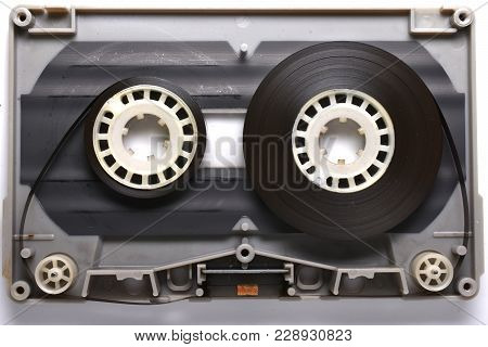 Close-up Of Cassette. When Removing The Fame Cassette, You Will Find The Details.