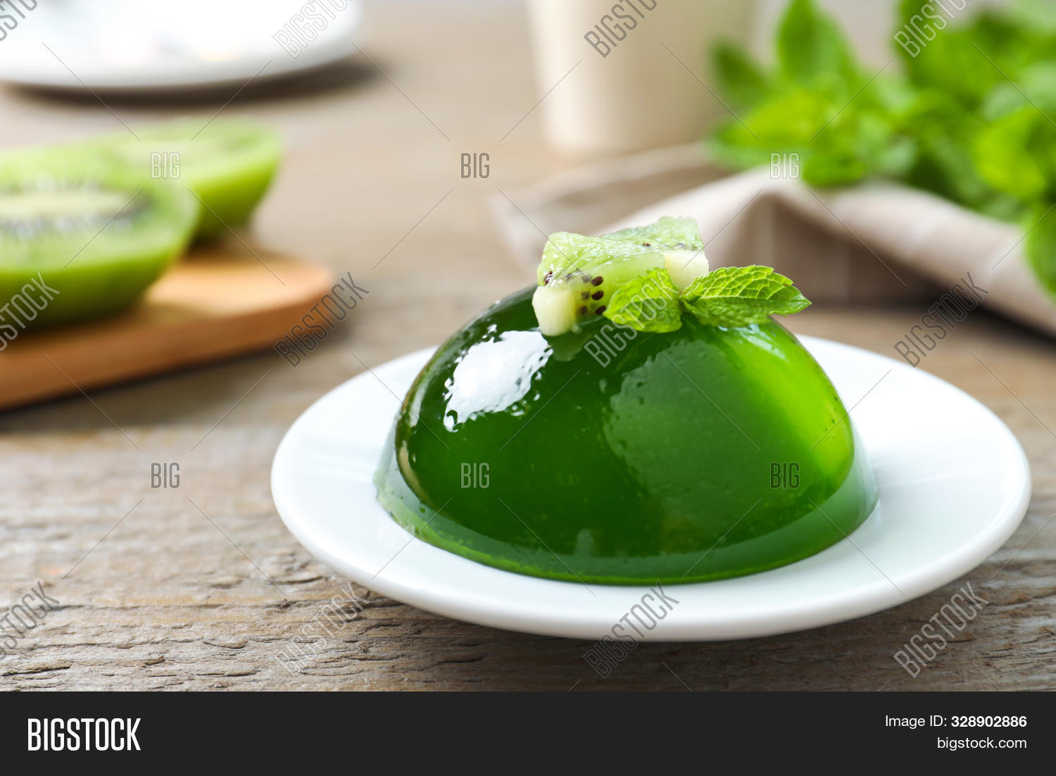 Желе из зеленого горошка. Молодой горошек замороженный. Для похудения желе зеленое. Мармелад желе. Желе из зеленого горошка.