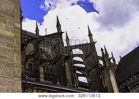 Le Mans, Maine, France - May 28: Cathedral Of Saint Julian (cathedrale St-julien Du Mans) With Flyin
