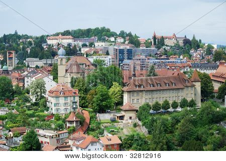 Estate vista di Friburgo.