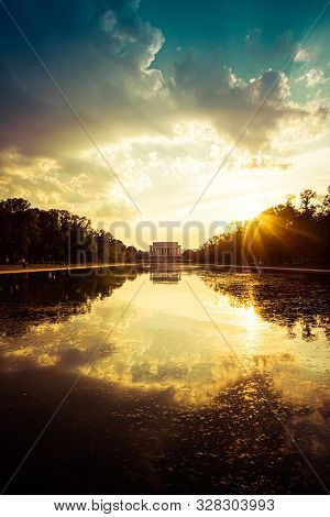 Lincoln Memorial; Abraham Lincoln; Memorial Evening; Reflecting Pool; National Mall; Civil War; Abra