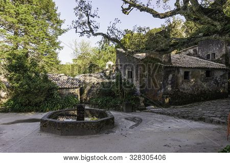 Medieval Cloister Of The Convento Dos Capuchos, Capuchin Monastery