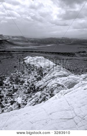 Guardando verso il basso le arenarie In Snow Canyon - Utah