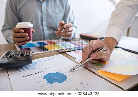 Business Team Executive Presentation On Discussion To Planning Investment Financial Project And Stra