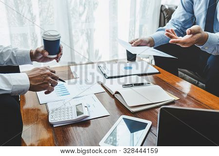 Business Executive Partner Cooperation Conference In Investment Ideas Marketing Planning And Present