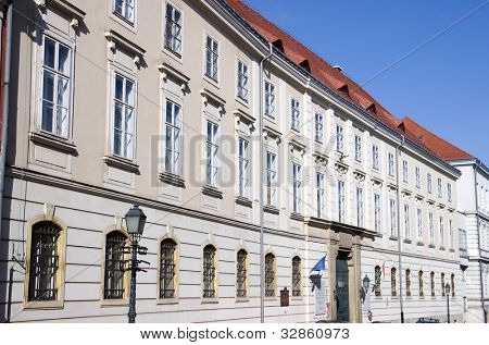 costruzioni tipiche del XIX secolo nel quartiere Castello di Buda di Budapest