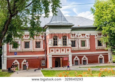 Kaluga, Russia - August 2017: The Korobov Chambers Of The 17th Century. Branch Of The Regional Museu