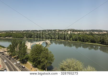 The Saint Bénézet Bridge, Known As The Avignon Bridge, Facing The City Of Villeneuve Les Vignon. Vau
