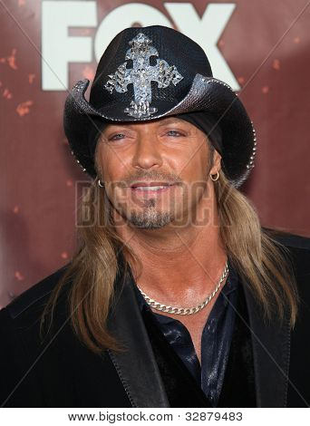 LOS ANGELES - OCT 06 : Bret Michaels arrive à l'American Country Awards 2010 sur le 06 octobre 201