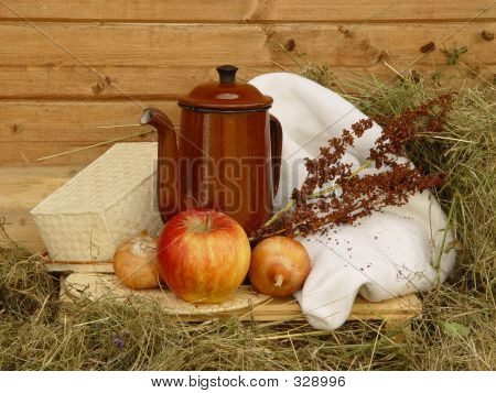 Stil-life With Apple And Onions