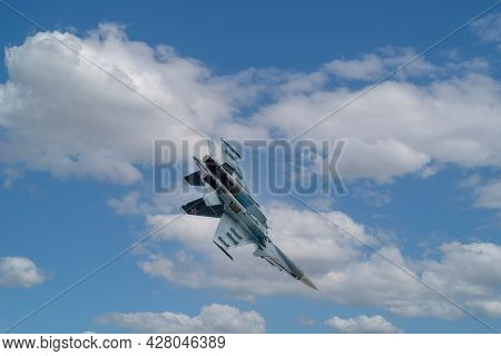 Zhukovsky, Russia-july 23, 2021: Maks-2021 International Air Show, An Exhibition Of Aircraft And Hel