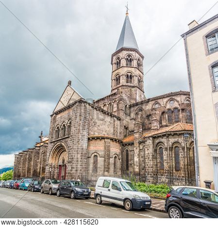 Riom, France - June 22,2021 - View At The Basilica Of Saint Amable In Riom. Riom  Is A Commune In Th