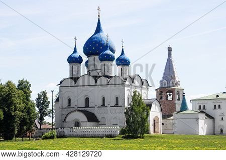 Russia, Suzdal, June 2021: Mother Of God-nativity Cathedral In The Suzdal Kremlin.