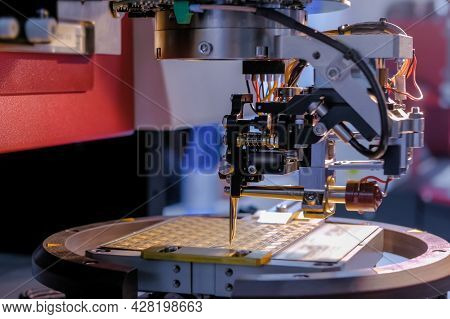 Automatic Desktop Wire Bonder Machine Working In Demonstration Mode At Exhibition Or Trade Show - Cl