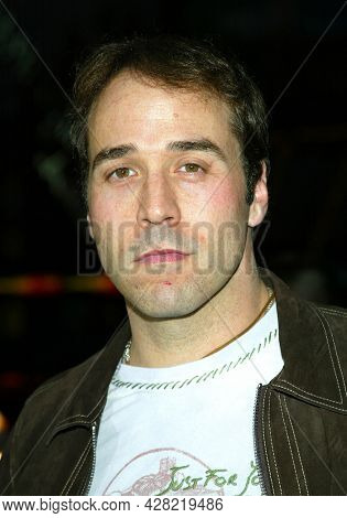 LOS ANGELES - APR 23: Jeremy Piven arrives to  the Ã¢â¬ËIdentityÃ¢â¬â¢ Hollywood Premiere on April 23, 2003 in Hollywood, CA