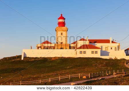 Faro di Cabo Da Roca al tramonto