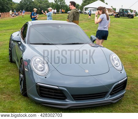 Pittsburgh, Pennsylvania, Usa July 24, 2021 The Pittsburgh Vintage Gran Prix In Schenley Park, A Yea