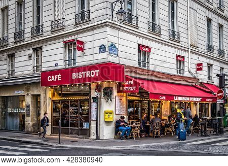 Paris, France, Fev 2020, view of “Le Buisson D\\\'Argent” a restaurant` in the 7th district of the capital