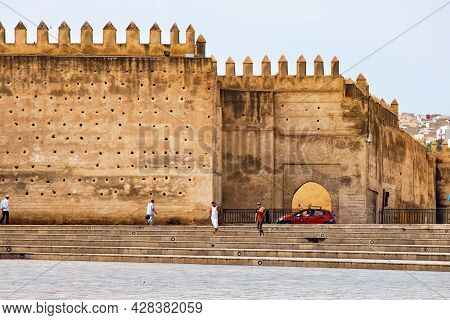 Fez, Morocco - June 02, 2017: View Of The Old Medieval Walls In Fez. Near The Place Bou Jeloud Squar
