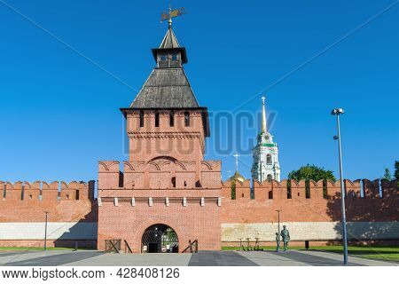 The Ancient Tower Of The Pyatnitskie Gate On A Sunny July Day. Tula Kremlin. Russia