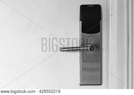 Close - Up Contact Card Aluminum Door Opener