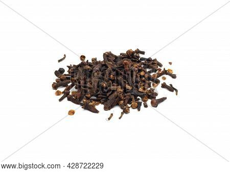Syzygium Aromaticum Or Dry Aromatic Flower Buds Cloves Heap Isolated On White Background