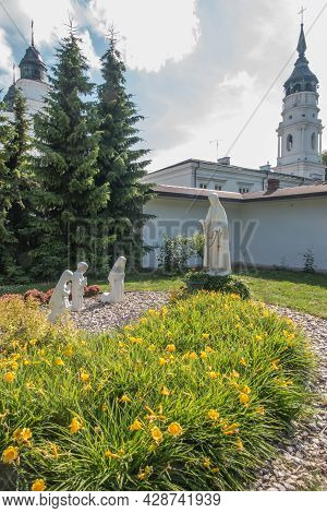 Chelm, Poland, Juny 5, 2019: Shrine, The Basilica Of The Virgin Mary In Chelm In Eastern Poland Near