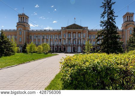 Russia, Irkutsk - May 27, 2021: Building Vostsibugol Trade And Industry Company. Tikhvinsky Or Kirov