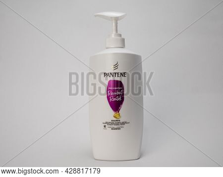 Jakarta, Indonesia-august 2, 2021: White Pantene Shampoo Bottle Isolated White Background