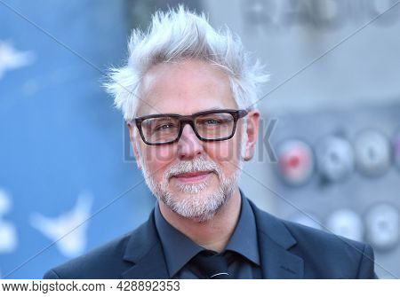LOS ANGELES - AUG 03: James Gunn arrives for the ÃSuicide SquadÃ Hollywood Premiere on August 02, 2021 in Westwood, CA