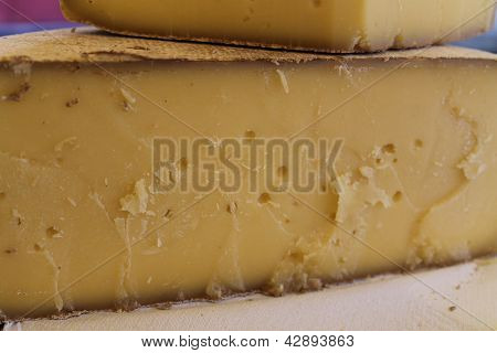 vynikající italské sýry