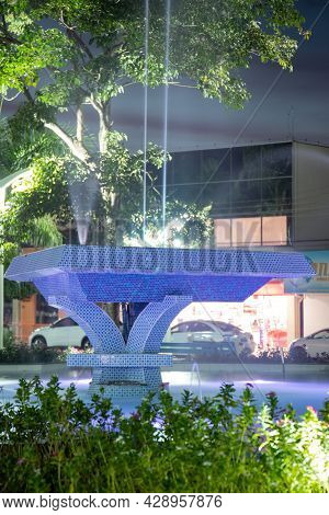 Sao Jose Square Fountain