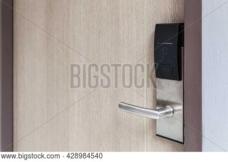 Close - Up Contact Card Aluminum Door Opener