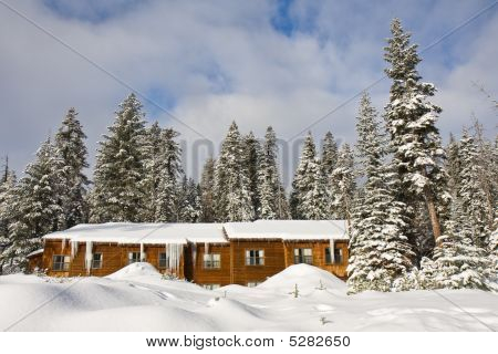 Mountain Lodge i vinter