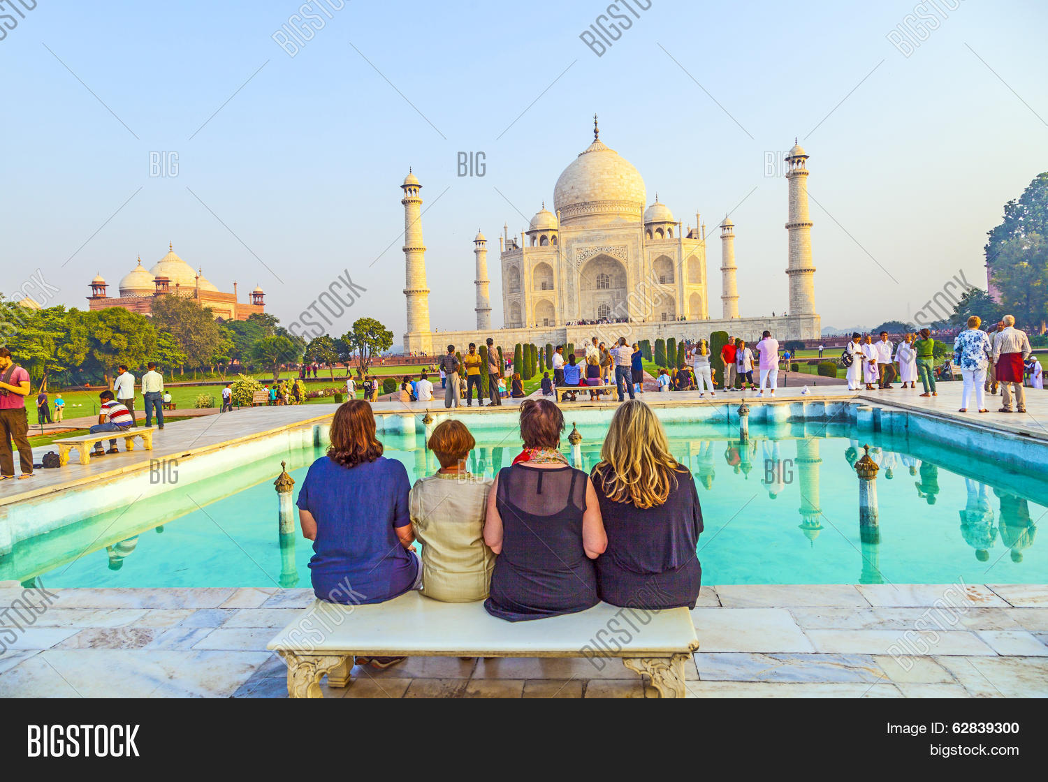 People Visit Famous Image & Photo (Free Trial) | Bigstock