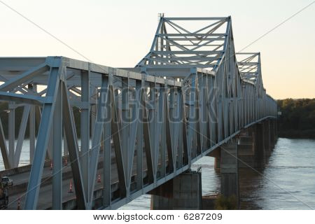 Brücke über Mississippi Fluss