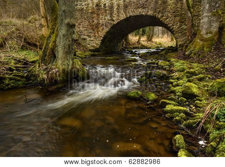 stone bridge