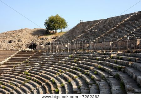 Ephesus antik tiyatroda satırları