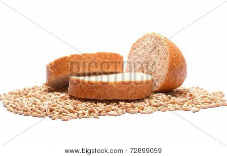 Slices of bread over grains of wheat