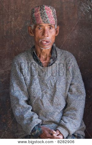 Népalais vieux paysan