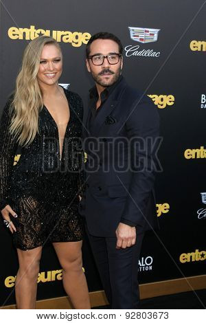 LOS ANGELES - MAY 27:  Ronda Rousey, Jeremy Piven at the 