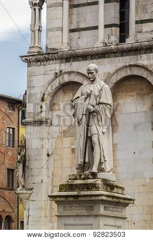 Statue Of Francesco Burlamacchi In Lucca, Italy