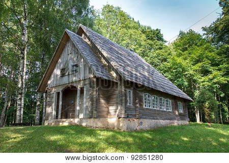 Usmas wooden church