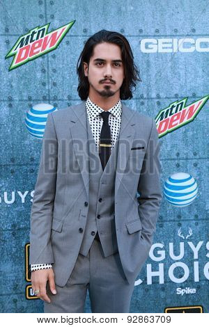 LOS ANGELES - JUN 6:  Avan Jogia at the Guys Choice Awards 2015 at the Culver City on June 6, 2015 in Sony Studios, CA