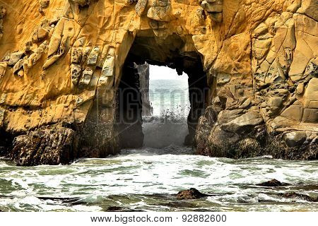 big stone hole at pfeiffer beach