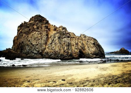 big stone at pfeiffer beach