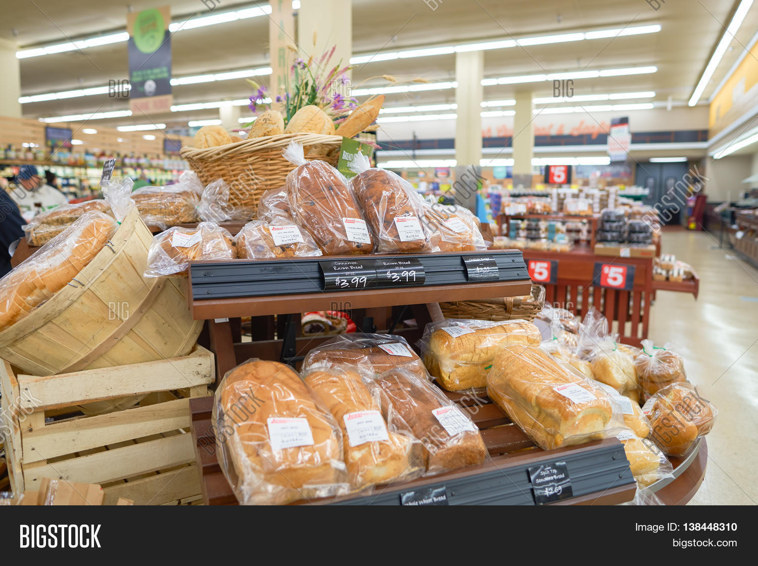 Стоит хлеб в сша. Булка хлеба в сша. Стоимость хлеба в разных странах. Стоит хлеб в сша. Американский хлеб в магазинах.