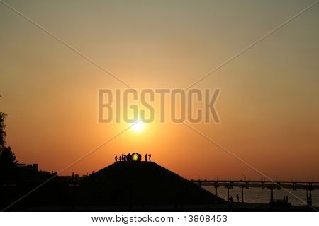 Orange solnedgang på Dnepr-bugten