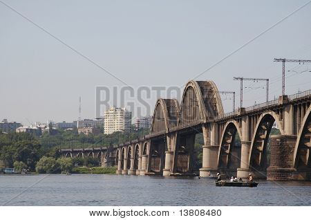 Bridge for Dnepr-floden